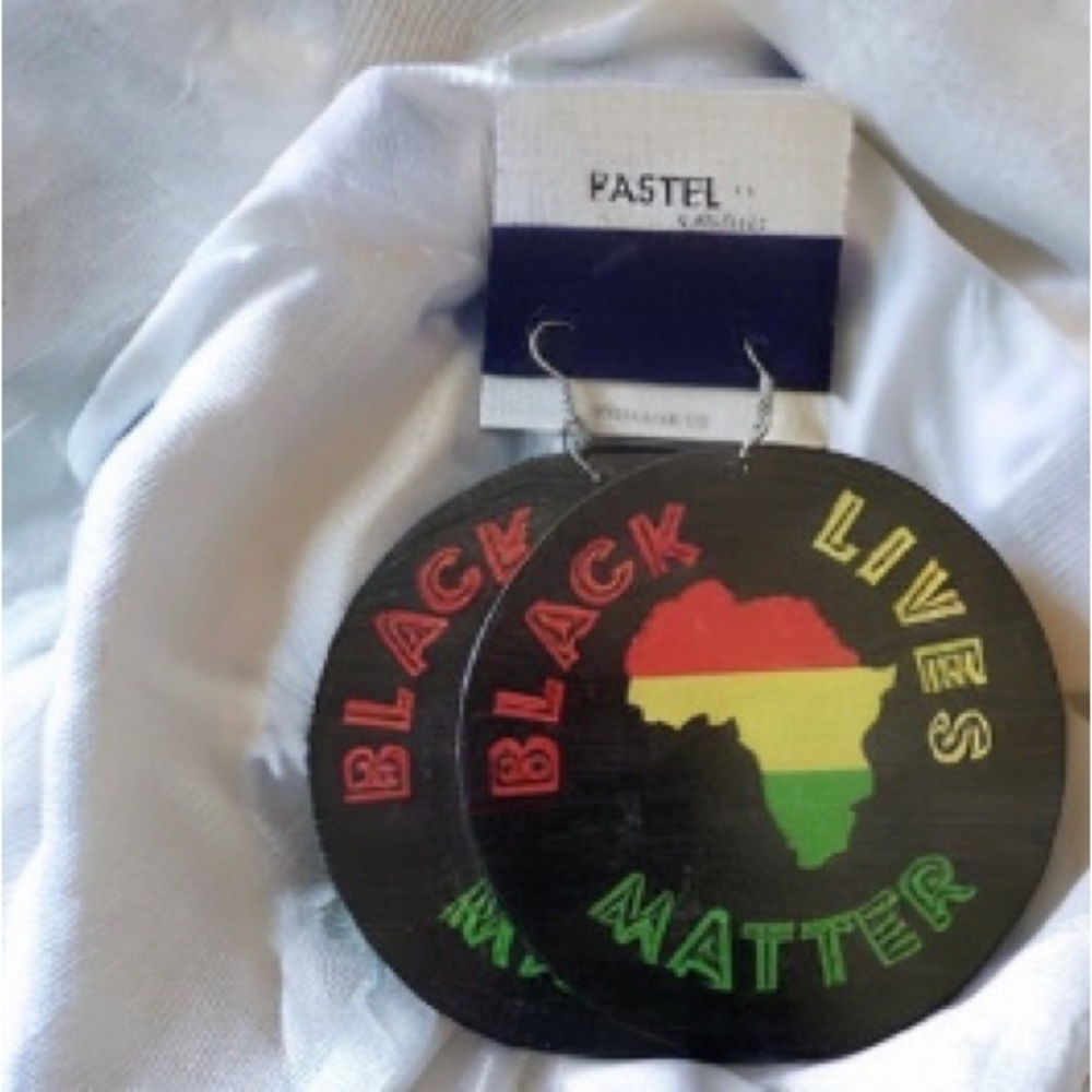 Black(Multicolor) Black Lives Matter earrings‼️